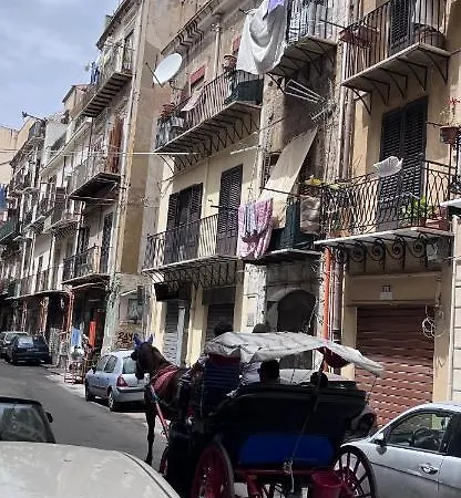La Casa Di Tabbi Apartment Palermo